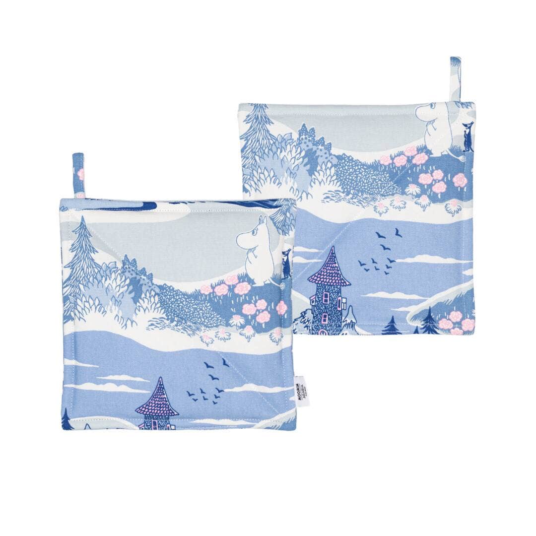 Palapuissa on kaunis sinisävyinen kuvitus Muumilaaksosta.