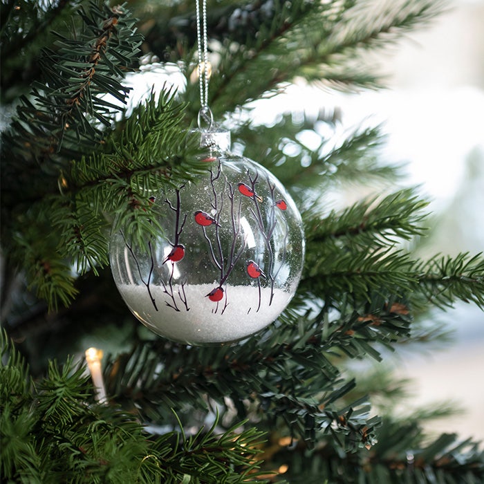 Lasiset kuusenpallot punatulkku 4 kpl