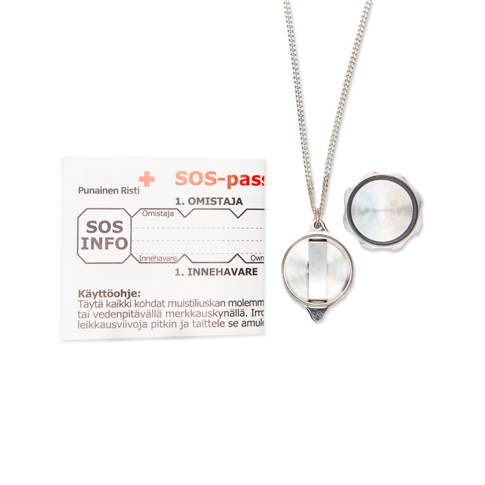 SOS-riipus hopeaketjulla