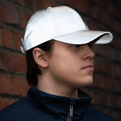 Heijastava lippalakki