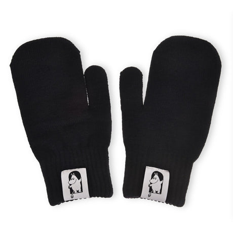 Mustat Muumi lapaset aikuisille on valmistettu kierrätysmateriaalista. Tuote kuuluu Moomin 80-juhlamallistoon.