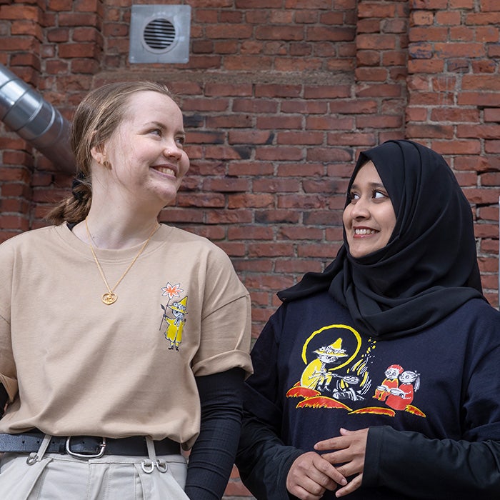 Muumi-paita Nuuskamuikkunen, Moomin by Nordic Buddies