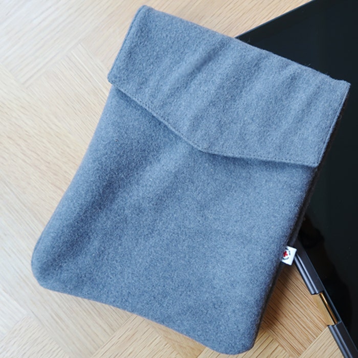 Tablettisuoja kierrätystekstiilistä